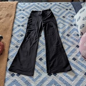 Old Navy Powersoft Flare Leggings Yoga Pants